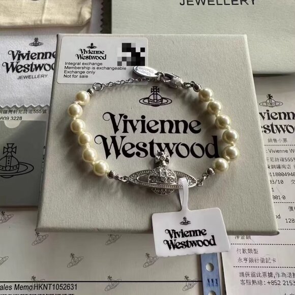 Vivienne Westwood Mini Bas Relief Pearl Bracelet - Picture 2 of 4